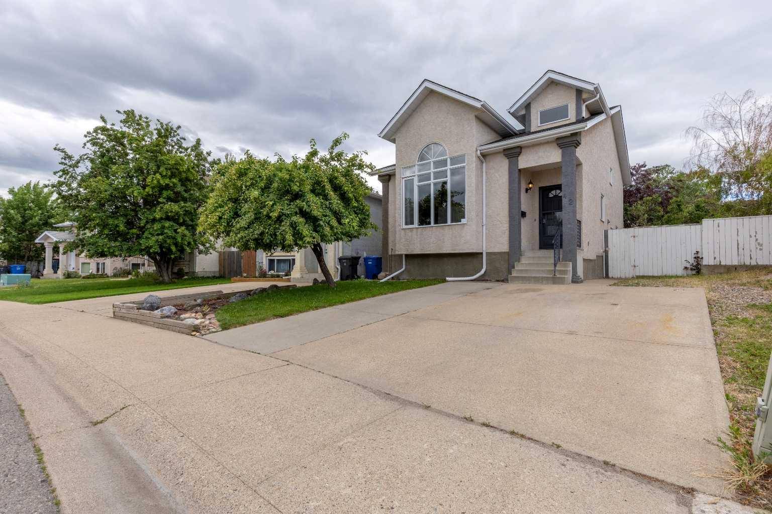 Lethbridge, AB T1K 6X3,42 Assiniboia WAY West