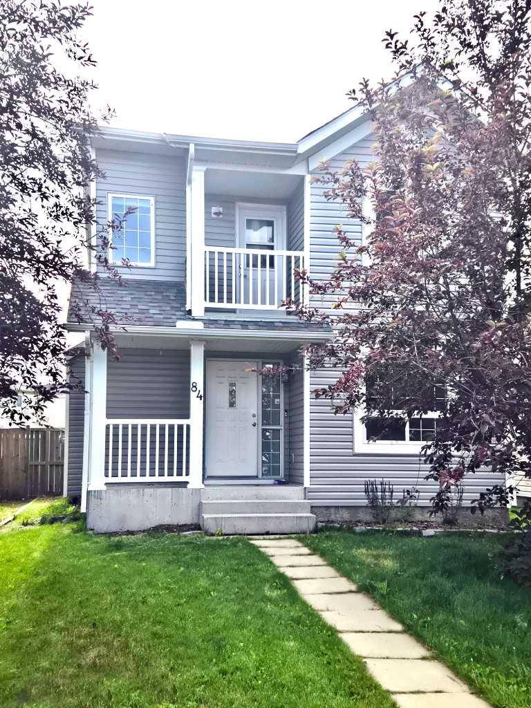 84 Martinvalley CRES NE, Calgary, AB T3J4L7