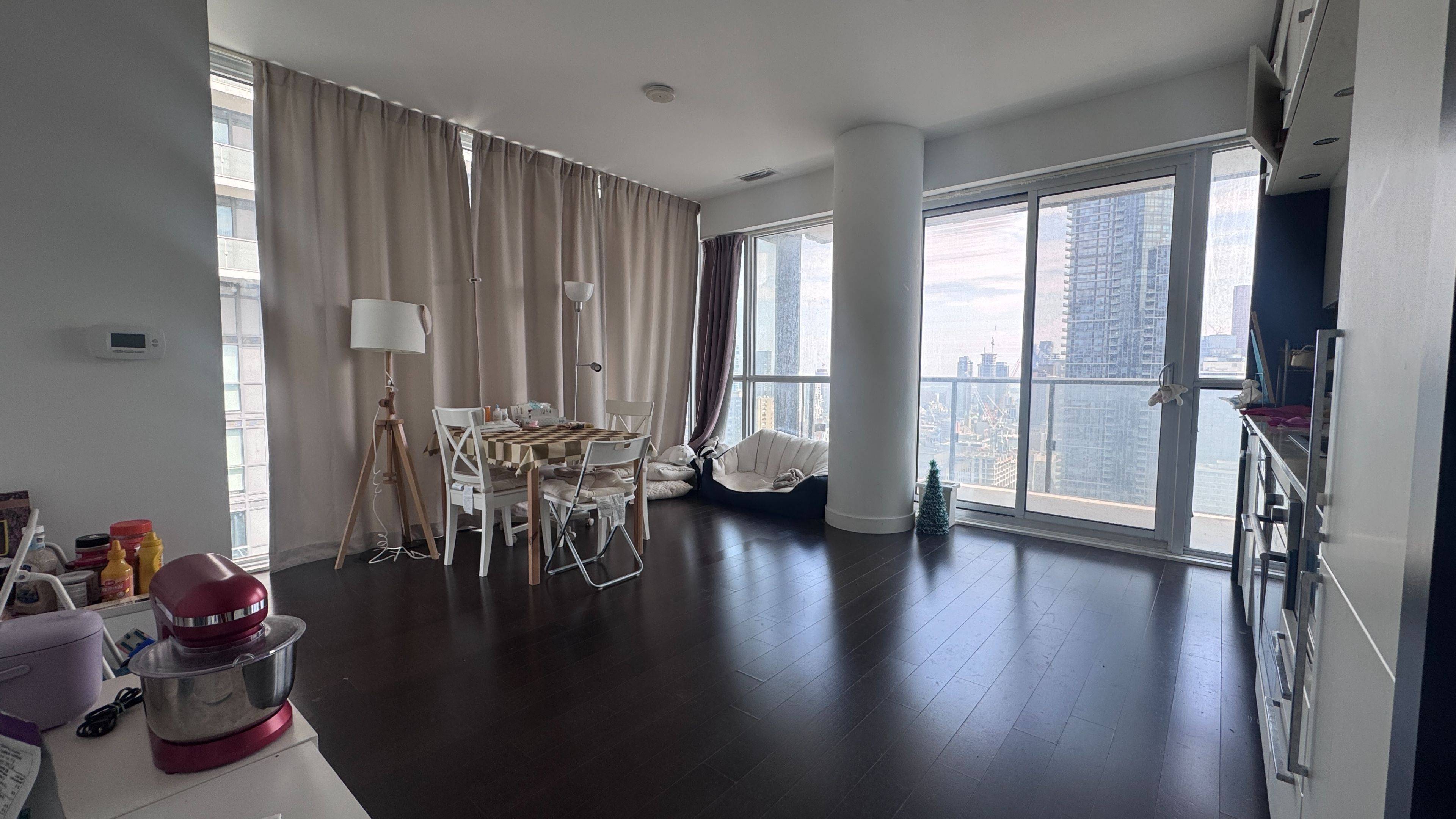 Toronto C01, ON M4Y 0B9,15 Grenville ST #3309