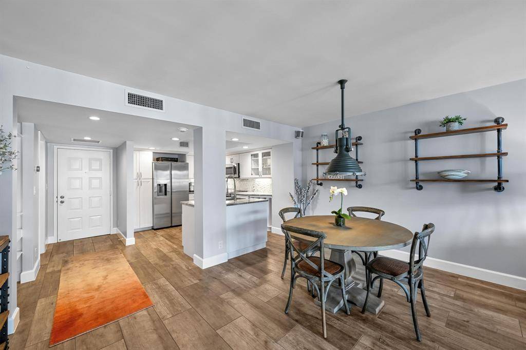Lauderdale By The Sea, FL 33308,5000 N Ocean Blvd #1106