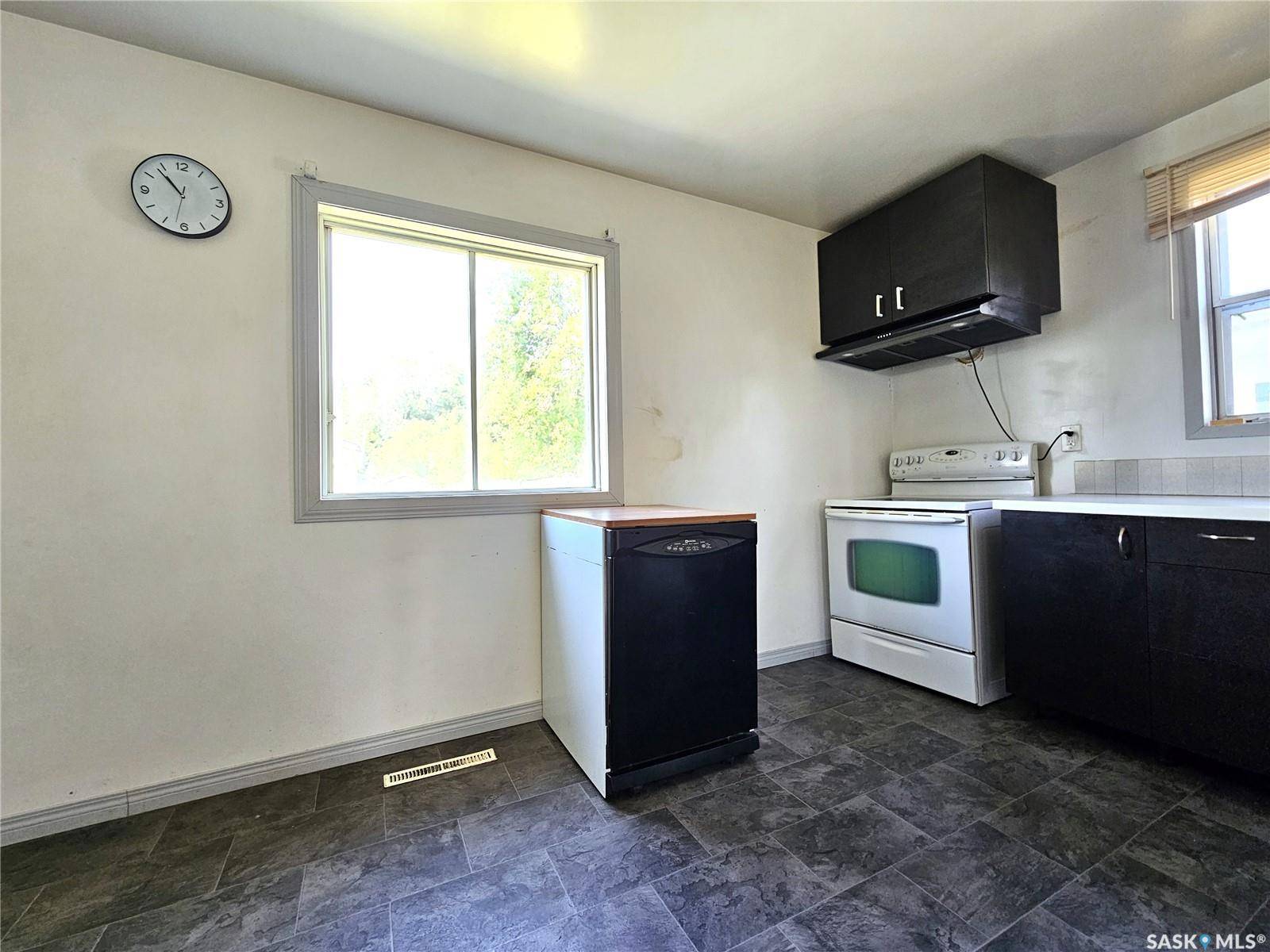 Yorkton, SK S3N 4H8,190 Dracup AVENUE N