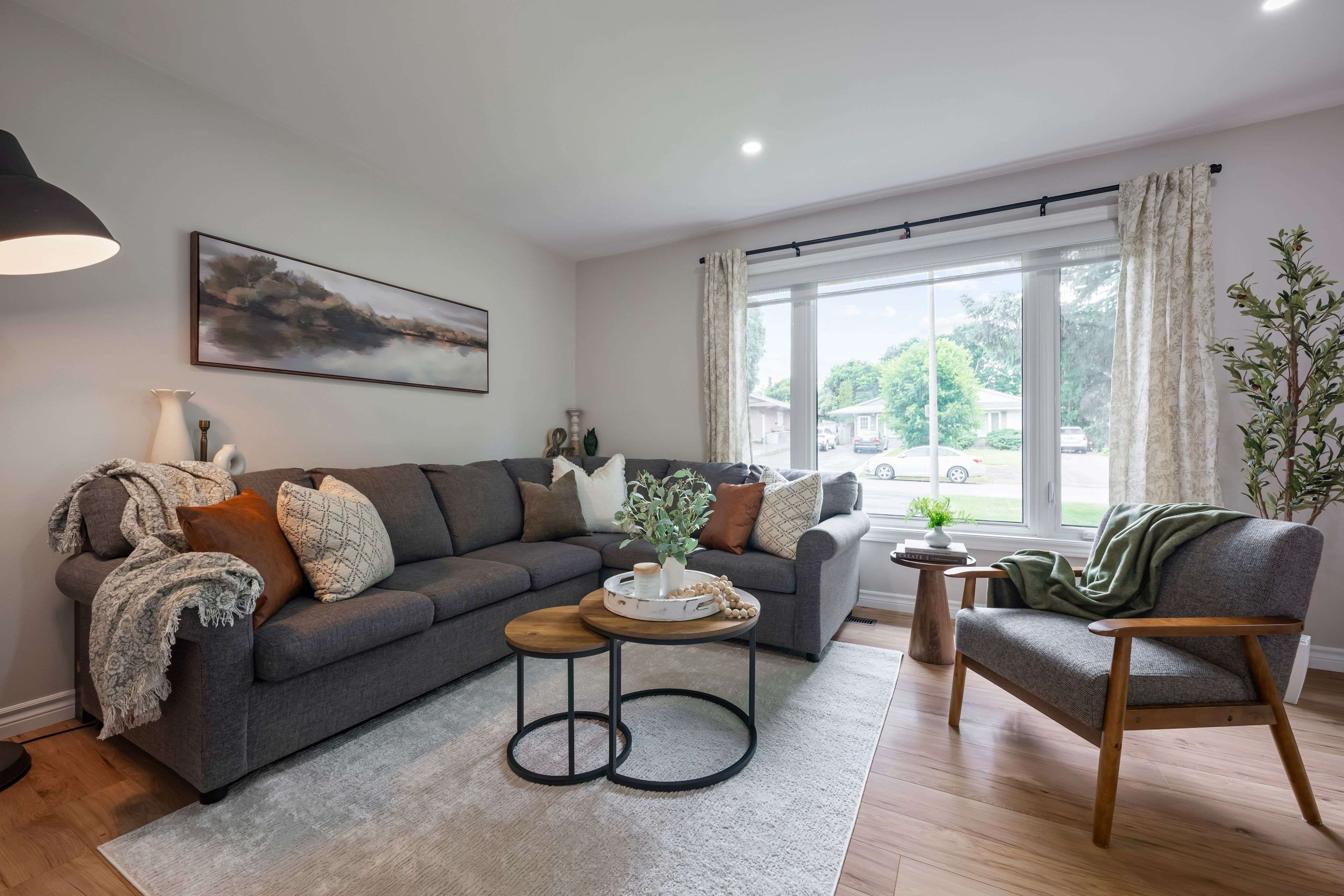 Orangeville, ON L9W 2V2,33 Caledonia RD