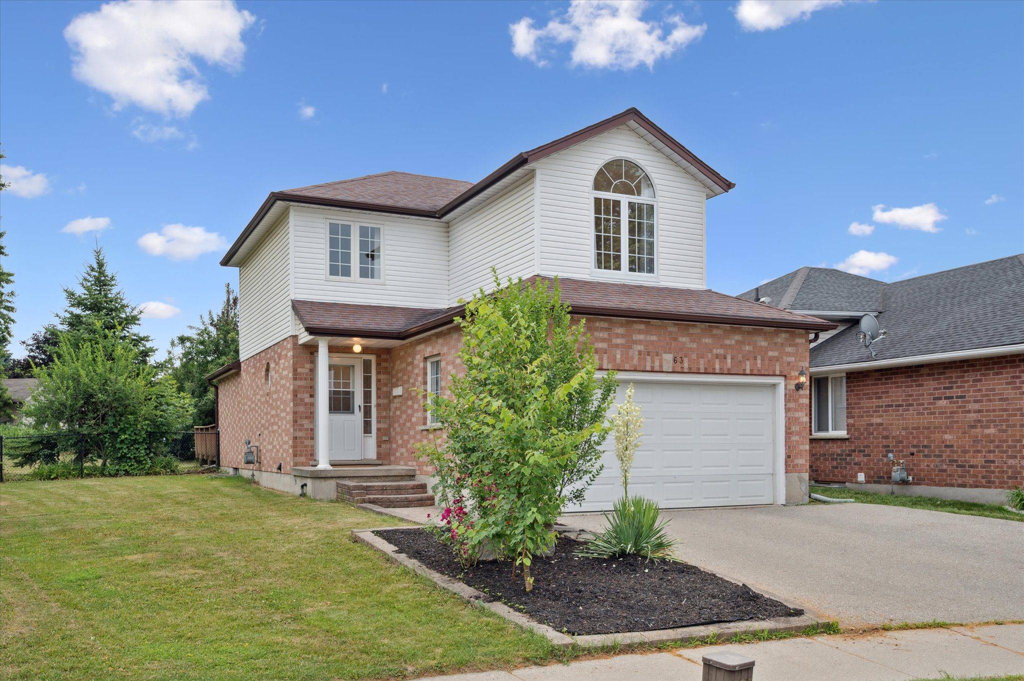 Kitchener, ON N2A 4B9,63 Gregg CT