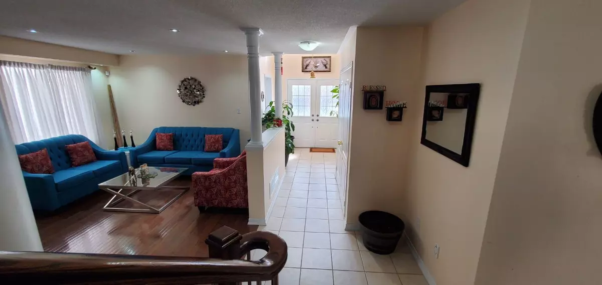 Brampton, ON L7A 2W2,28 Bramfield ST