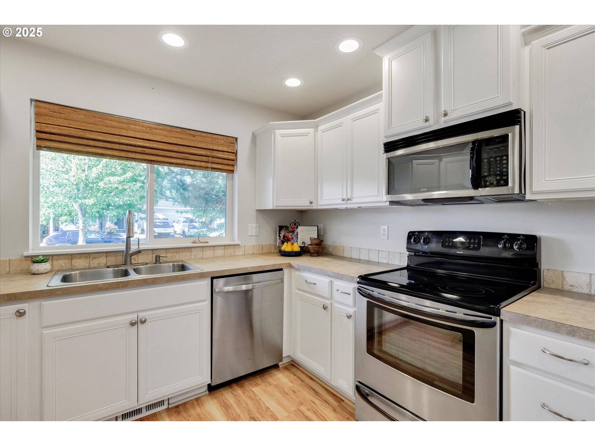 Hubbard, OR 97032,2731 BAINES BLVD