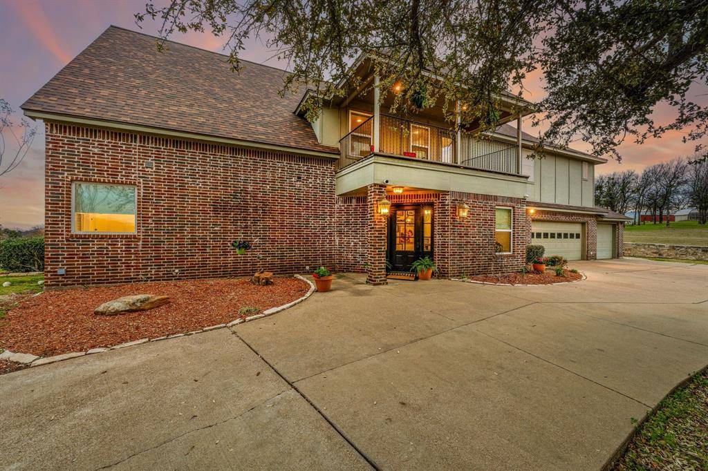 Granbury, TX 76049,2710 Bob White Drive