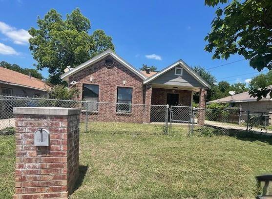 4825 Fitzhugh Avenue, Fort Worth, TX 76105