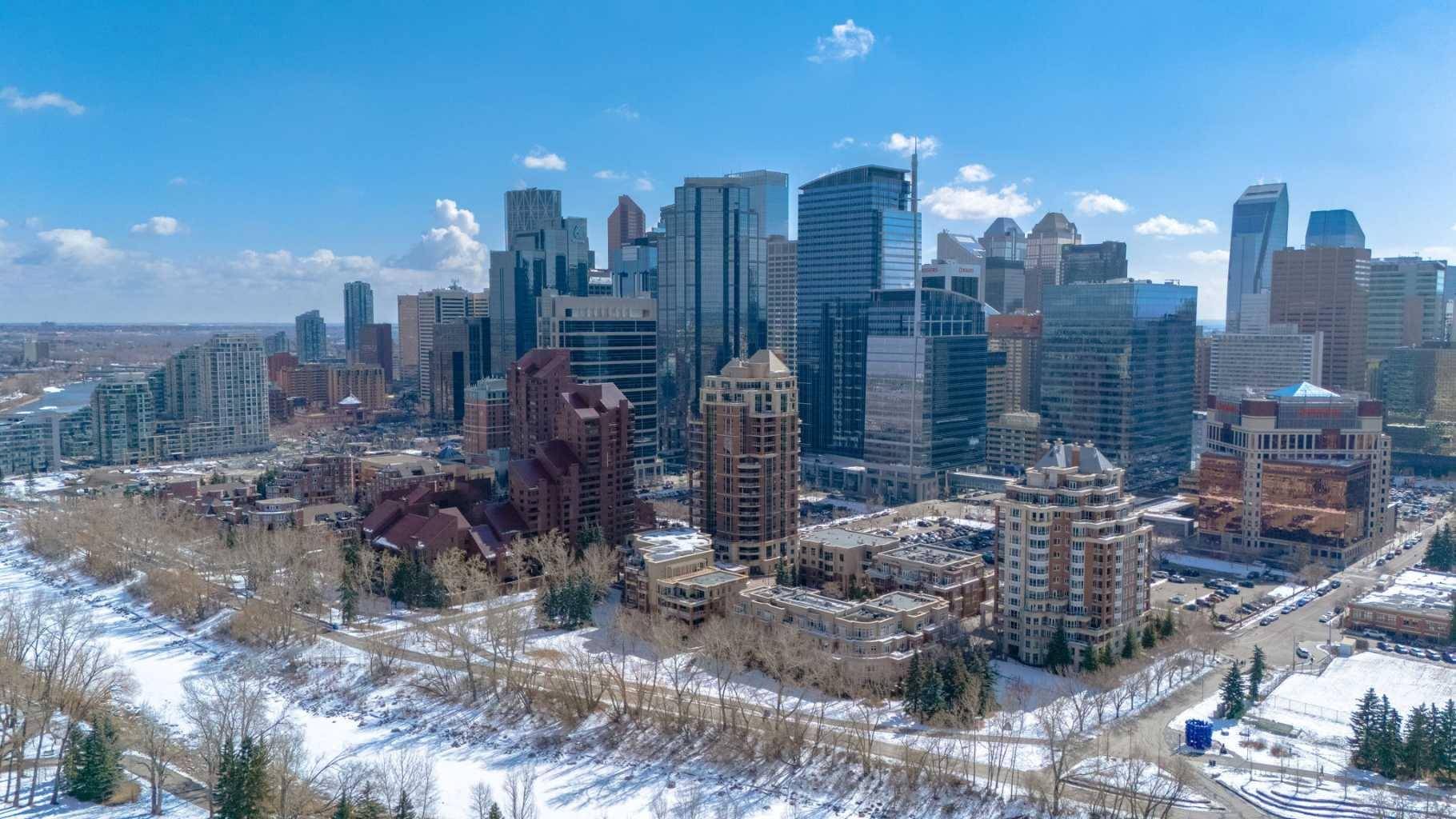 Calgary, AB T2P 5N4,600 Princeton WAY SW #207