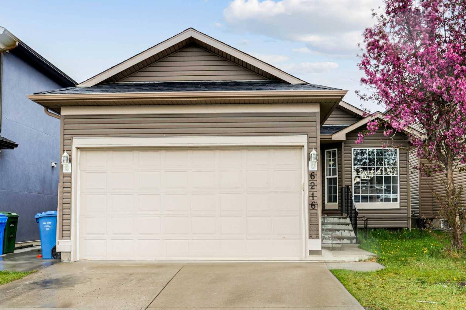 Calgary, AB T3J4Y1,6216 TARALEA PARK NE