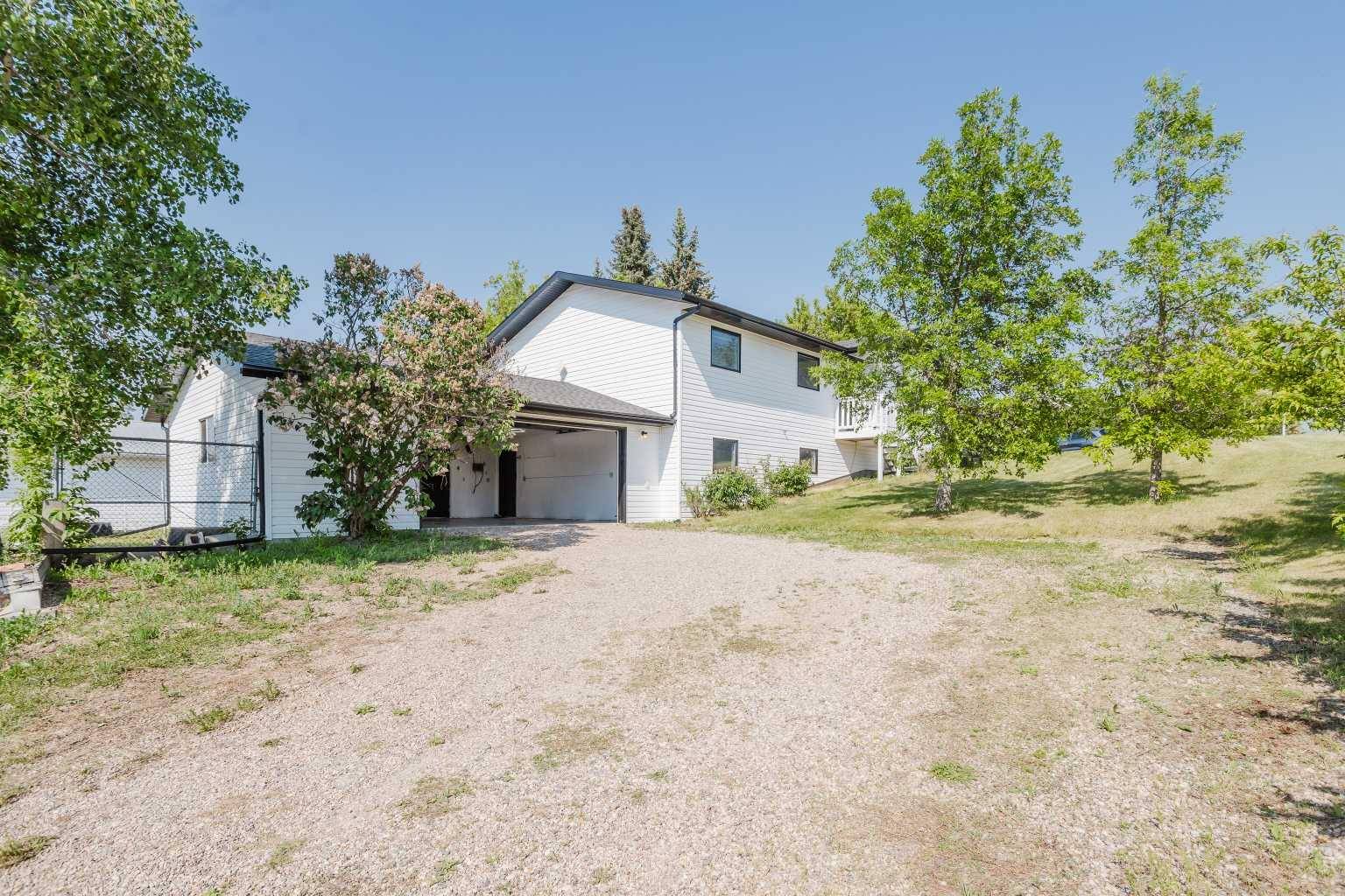 Delburne, AB T0M 0V0,2102 24 AVE