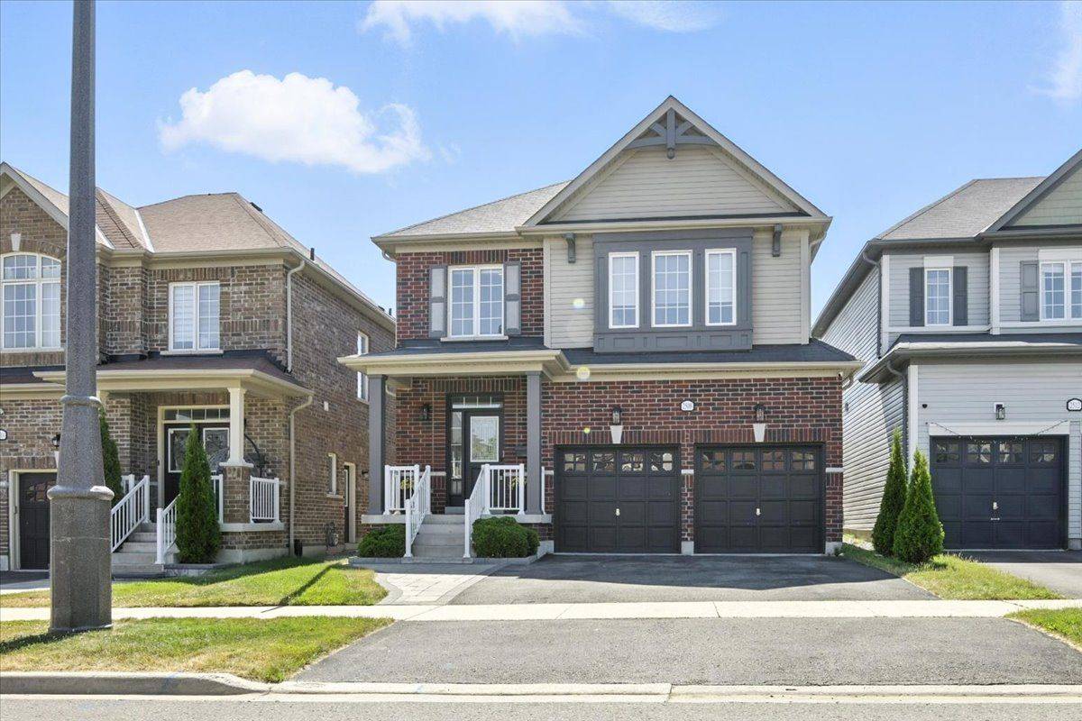 2508 Standardbred DR, Oshawa, ON L1L 0J1