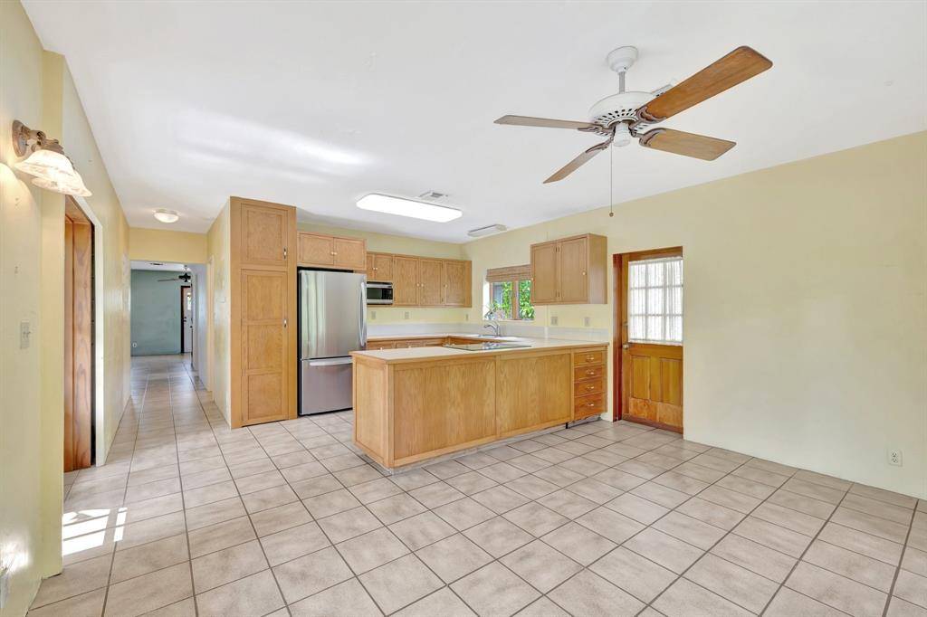 Fort Lauderdale, FL 33315,829 SW 19th St