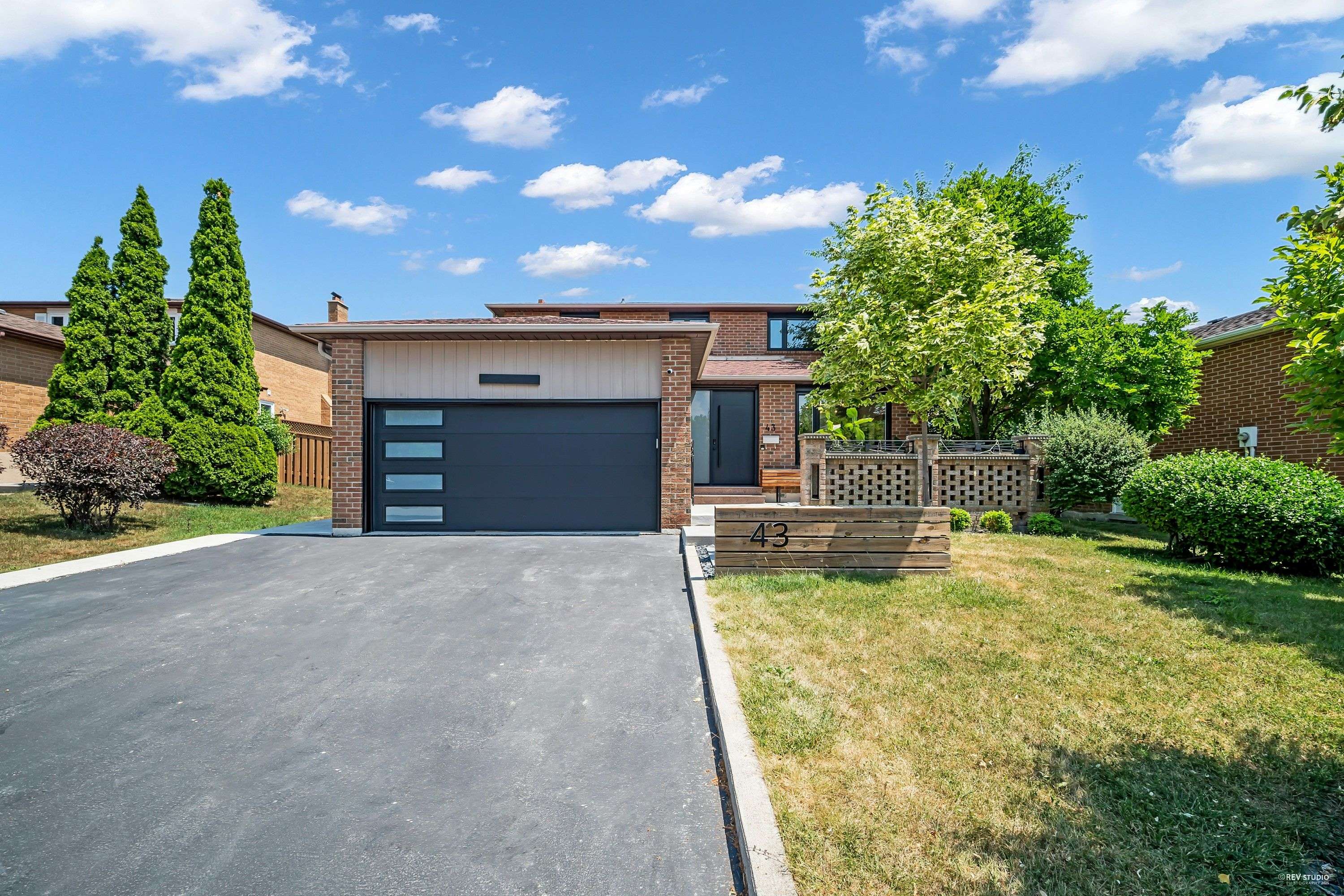 43 Brandy CRES, Vaughan, ON L4L 3C5