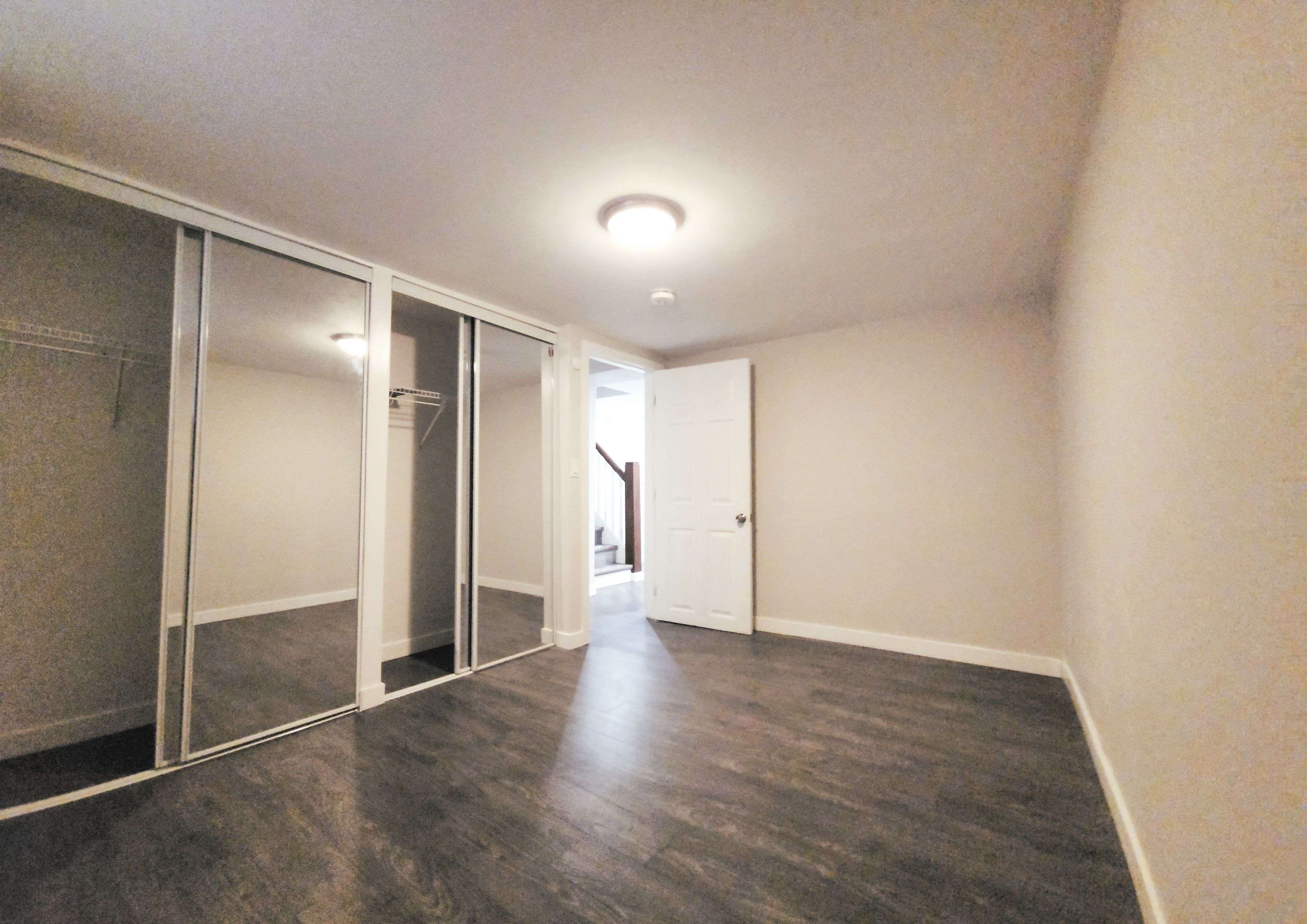 Toronto W04, ON M9N 2E4,84 Macdonald AVE