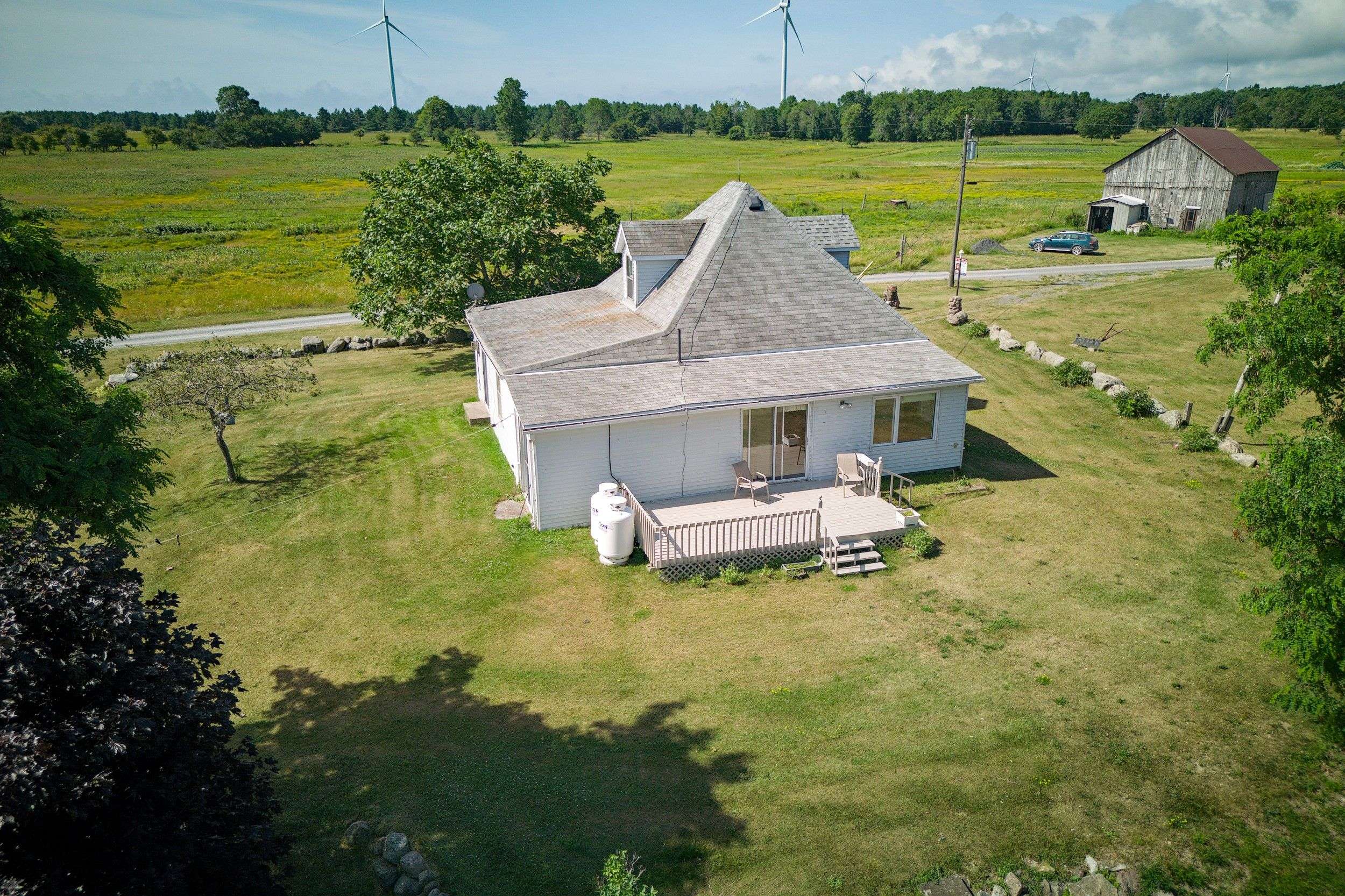 Frontenac Islands, ON K0H 2S0,10 Front RD