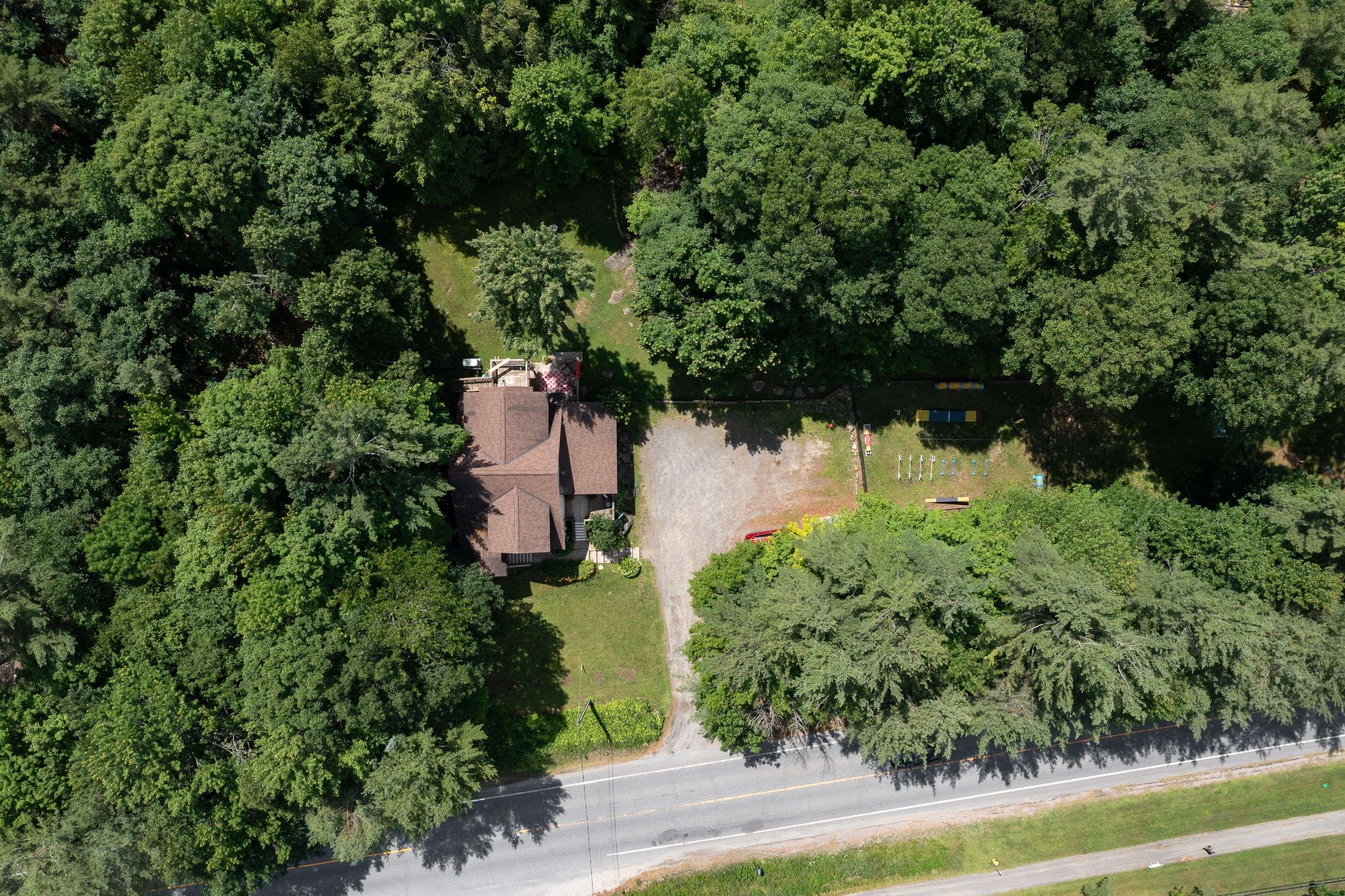 Bracebridge, ON P1L 1W9,820 Manitoba ST
