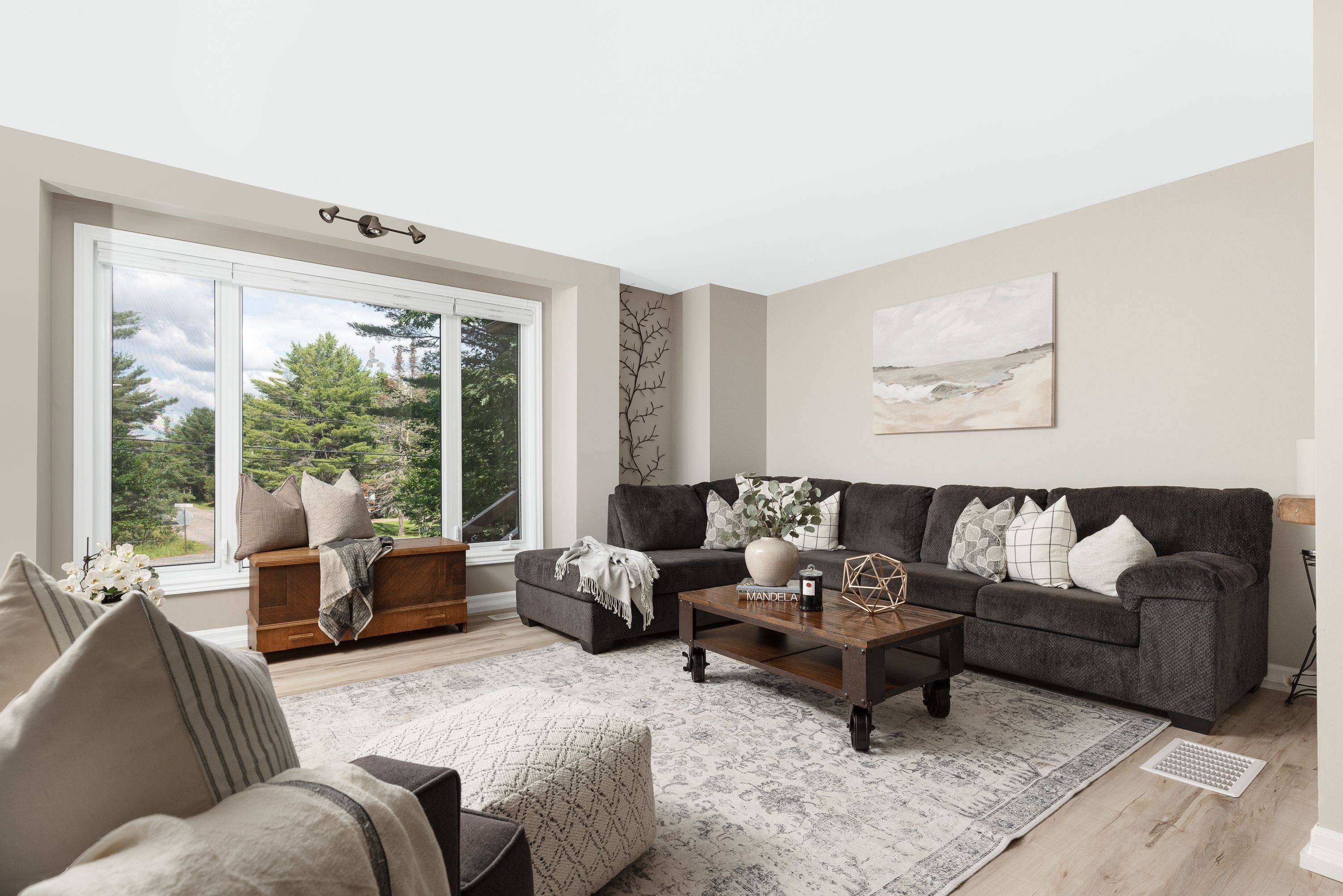 Bracebridge, ON P1L 1W9,820 Manitoba ST