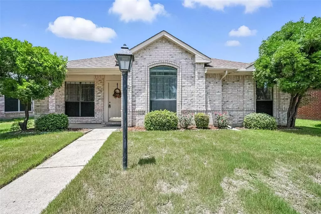 Lewisville, TX 75067,1716 Creekpoint Drive