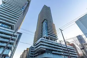 Toronto C10, ON M4P 1P9,161 Roehampton AVE #1706