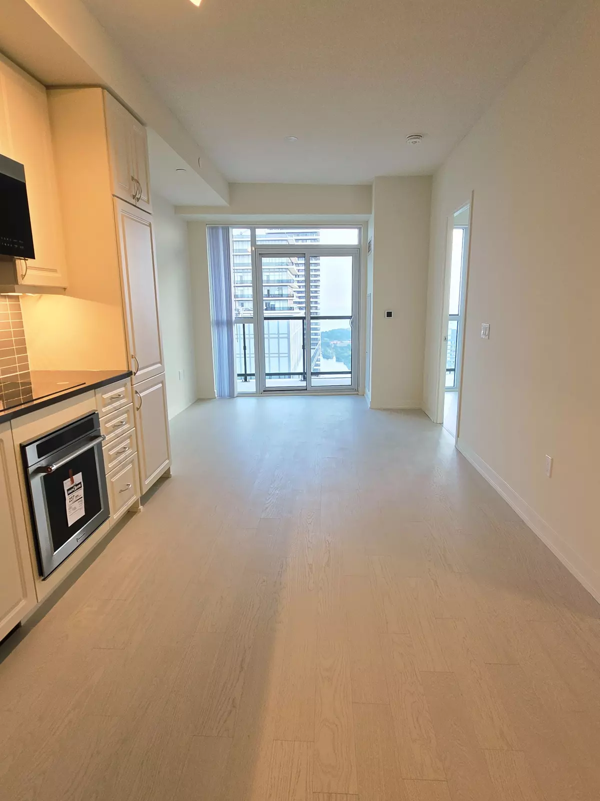 Toronto W06, ON M8V 0G9,38 Annie Craig DR #PH207