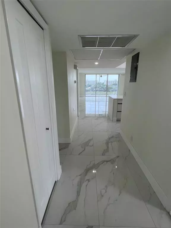 Pompano Beach, FL 33069,3150 N Course Ln #610