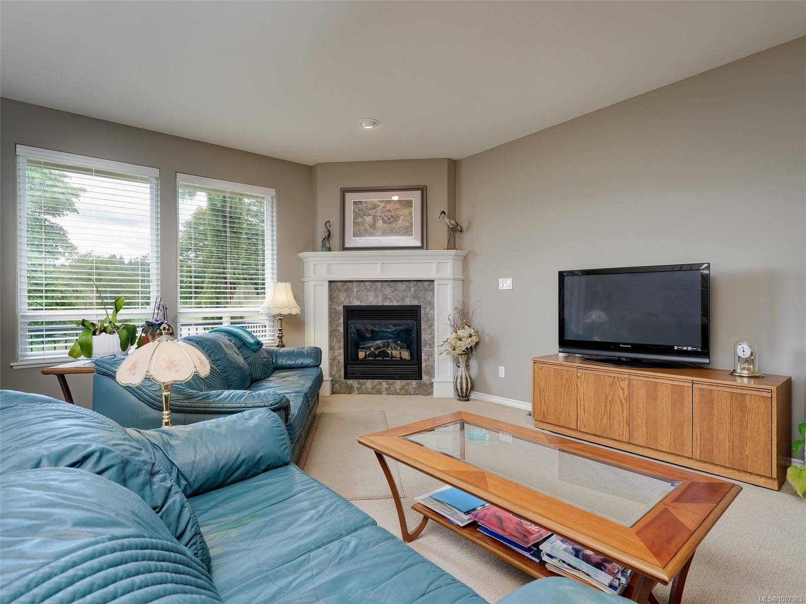 Mill Bay, BC V0R 2P2,912 Brulette Pl #35
