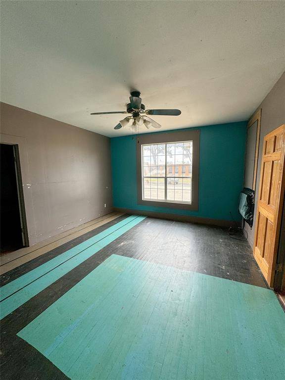 Seymour, TX 76380,511 N Tackitt Street