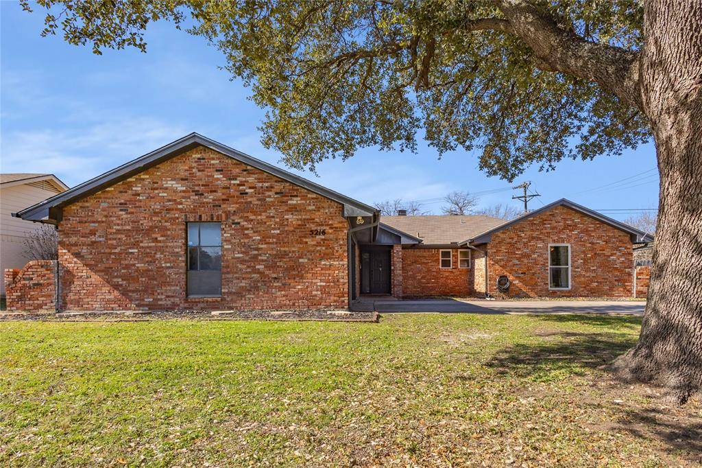 5216 South Drive, Fort Worth, TX 76132