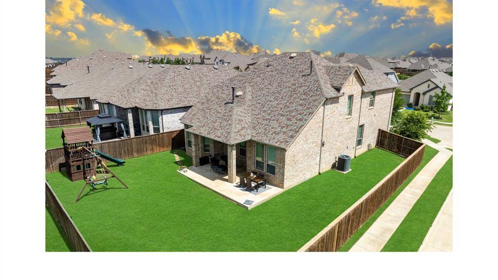 4001 Fox Trotter Drive, Aubrey, TX 76227