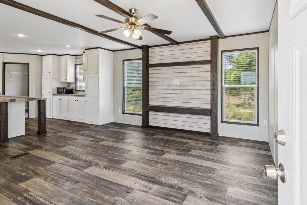 Corsicana, TX 75109,407 SE Cr 3040