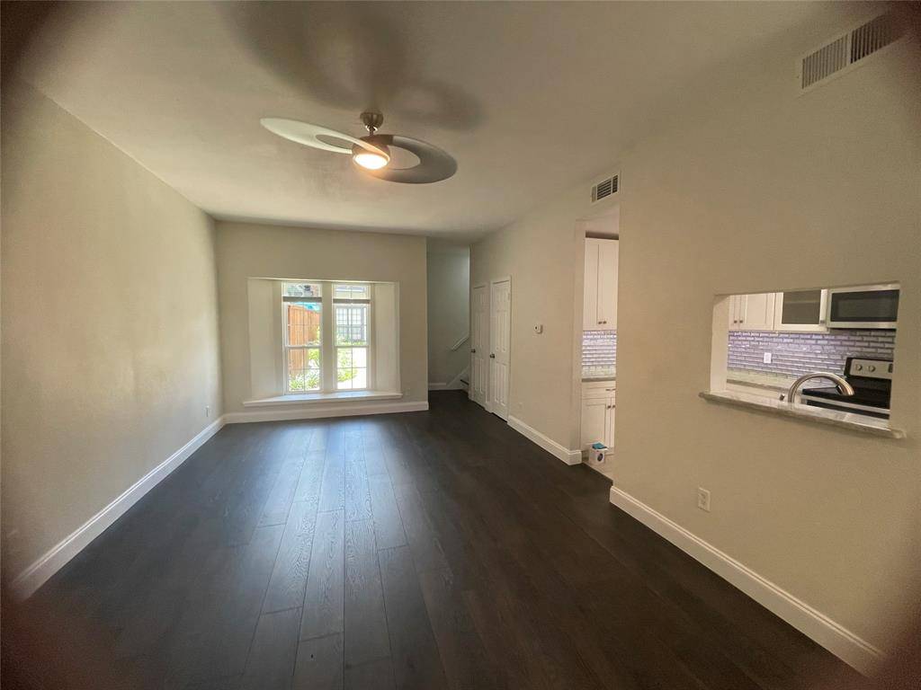 Dallas, TX 75219,3904 Rawlins Street #113