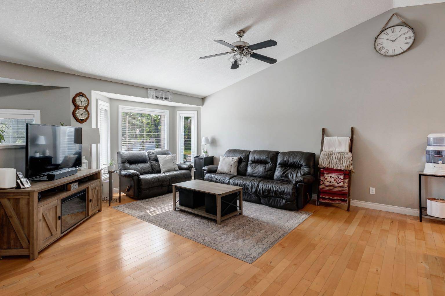 Strathmore, AB T1P1Y2,192 Camden PL