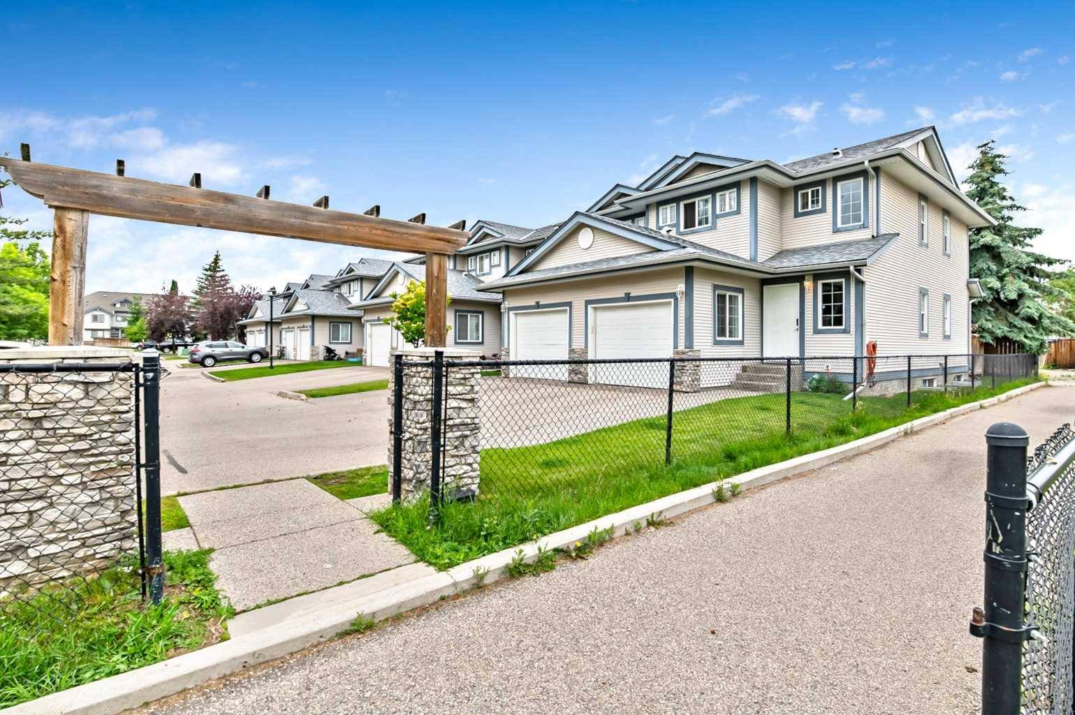 Calgary, AB T2Y 4X7,95 Eversyde PT SW
