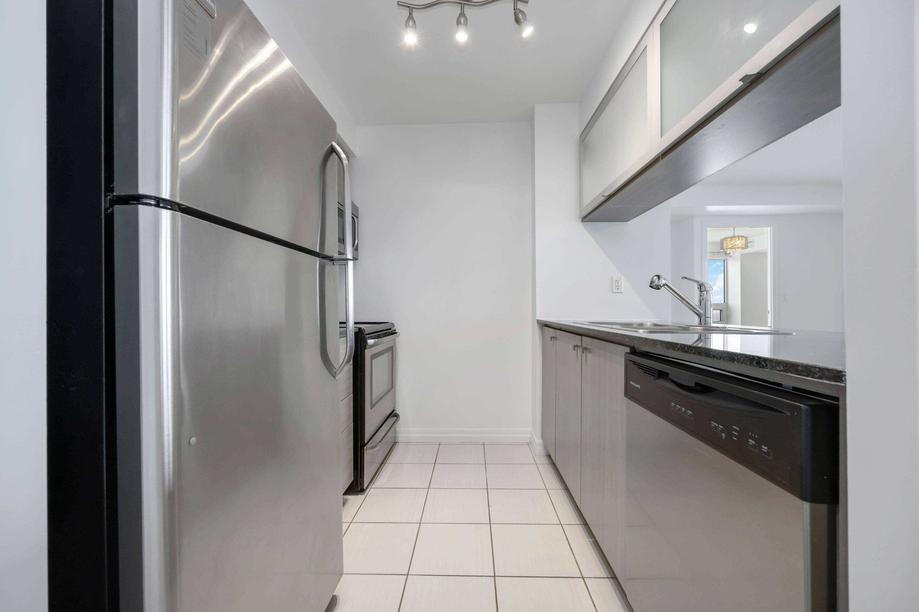 Toronto C15, ON M2J 0B4,275 Yorkland RD #2610