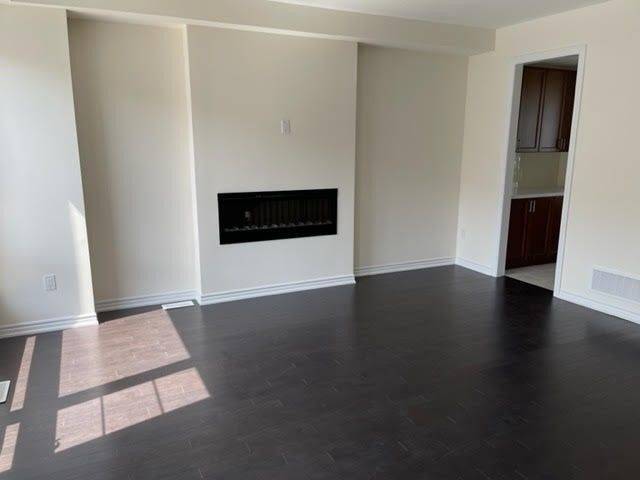 Whitby, ON L1M 0M3,39 Lake Trail WAY