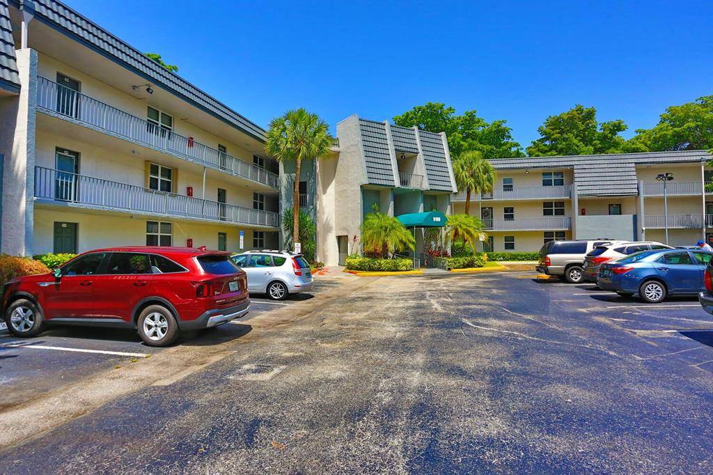 Tamarac, FL 33321,9100 Lime Bay Blvd #205