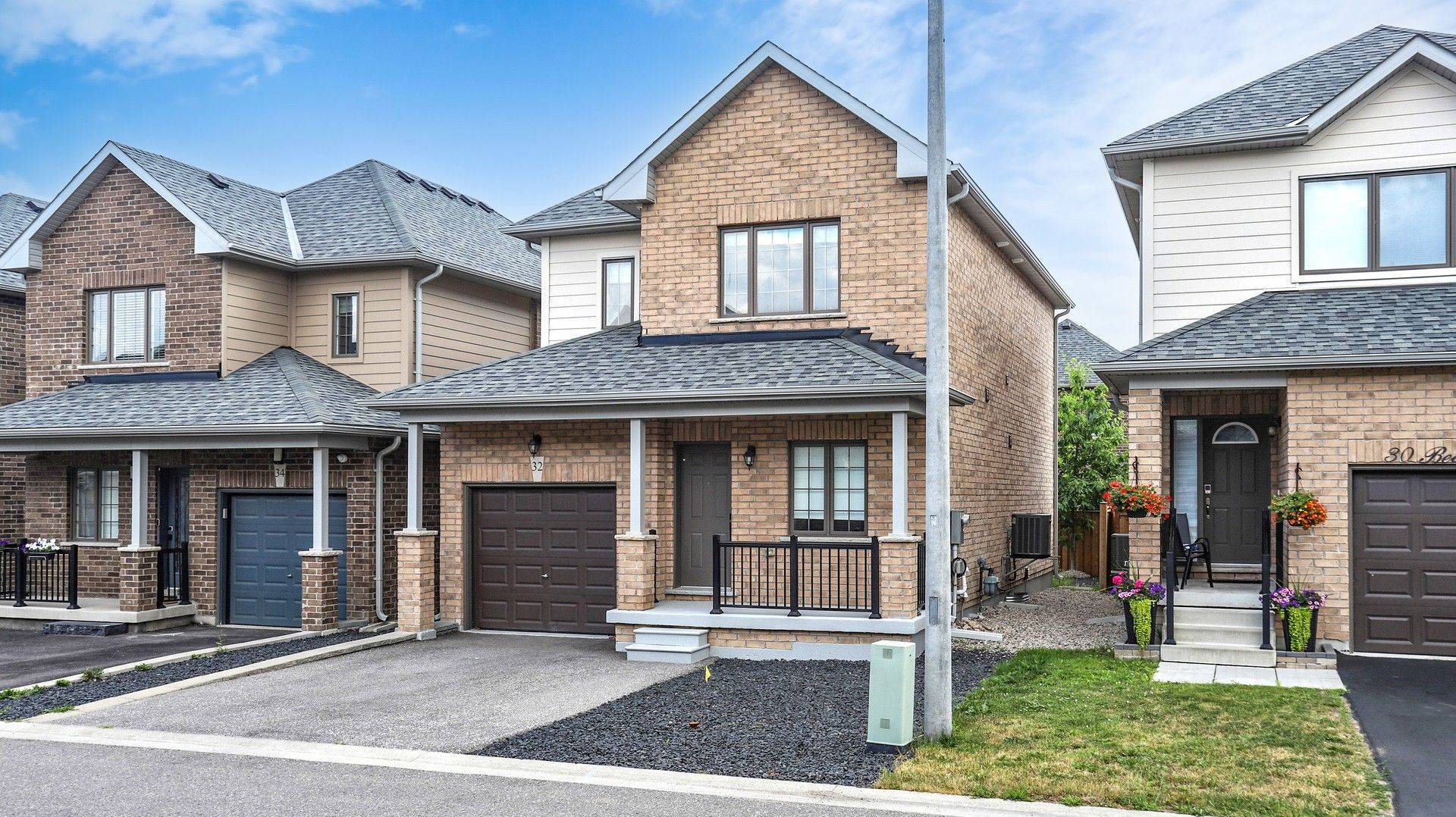32 BEDFORD ESTATES CRES, Barrie, ON L4N 9K5