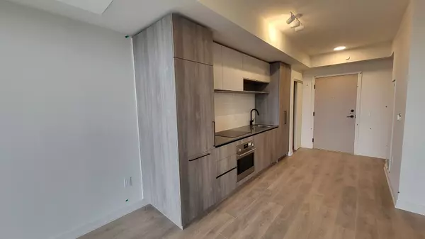 Toronto C01, ON M6R 2B2,181 Sterling RD #1104