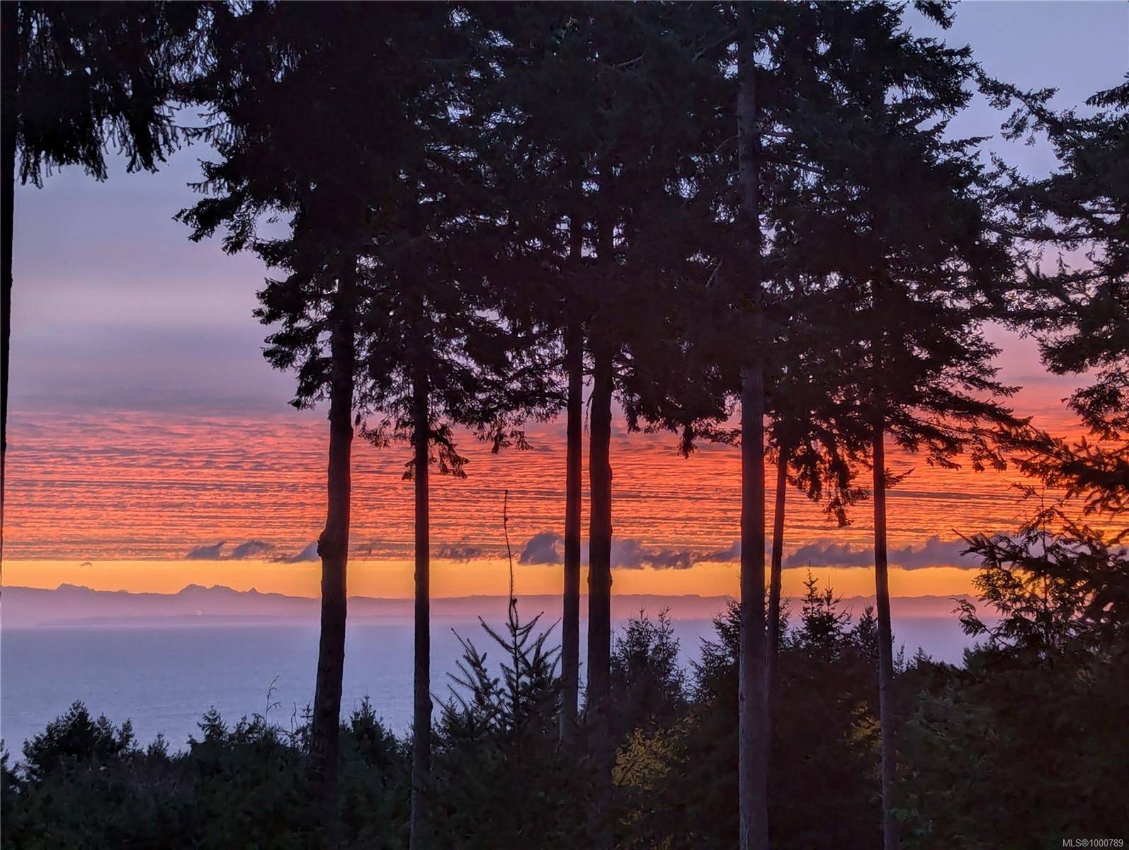 Gabriola Island, BC V0R 1X5,1432 Wild Cherry Terr