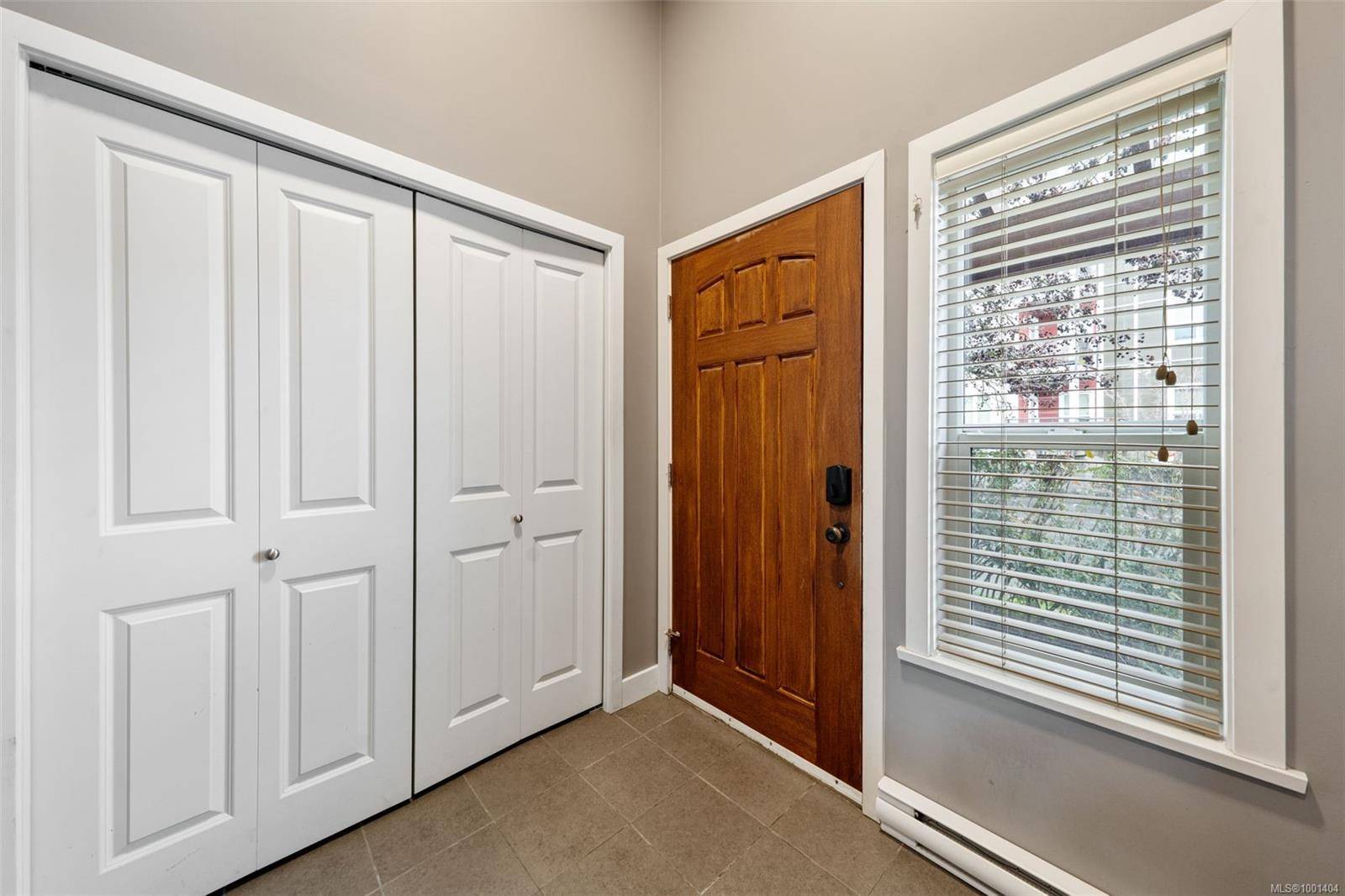 Langford, BC V9B 3C6,860 Brock Ave