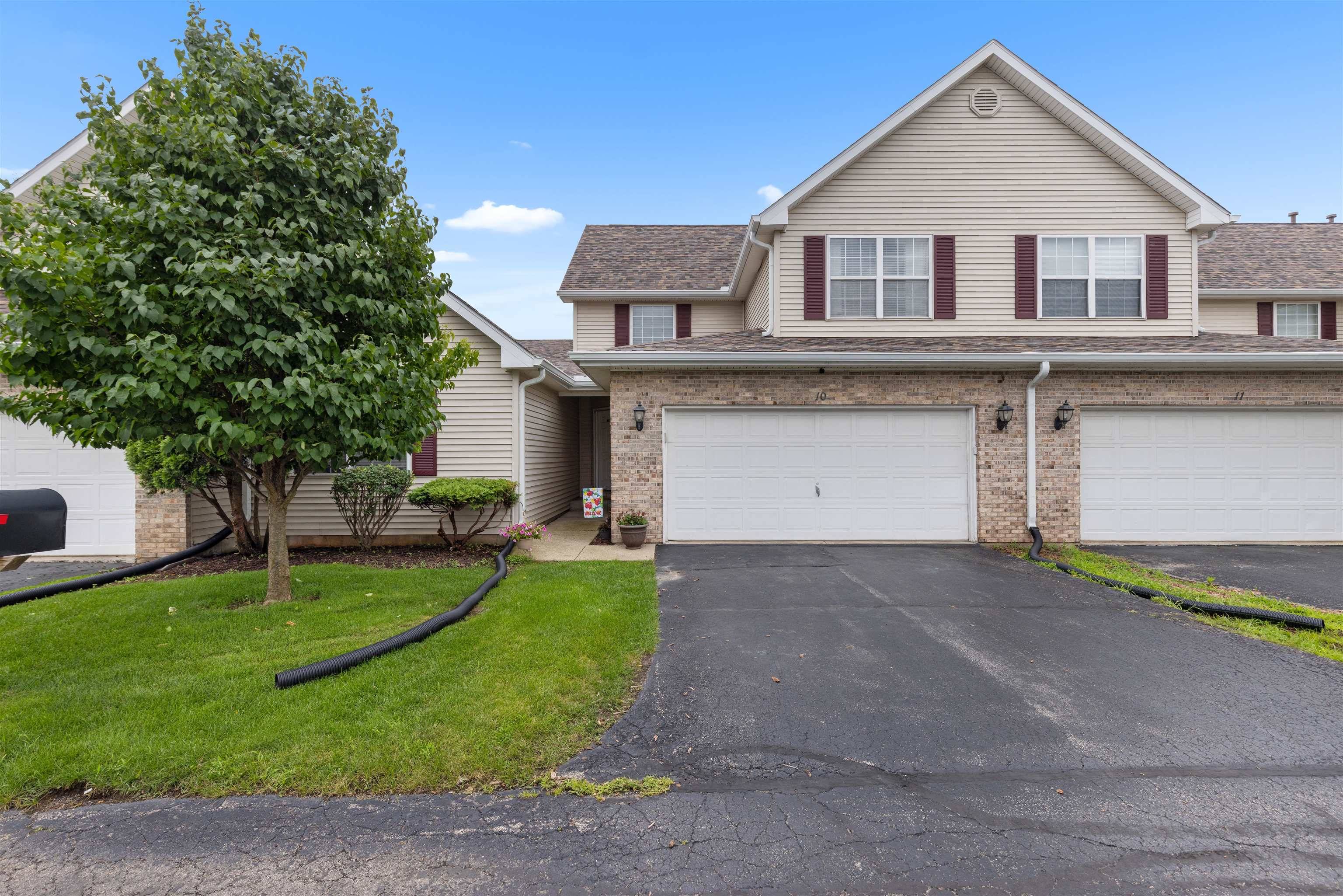 12050 Baneberry Unit 10 Drive, Roscoe, IL 61073
