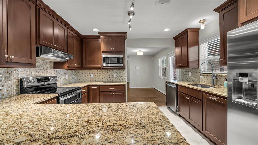 Dallas, TX 75248,7812 La Cosa Drive