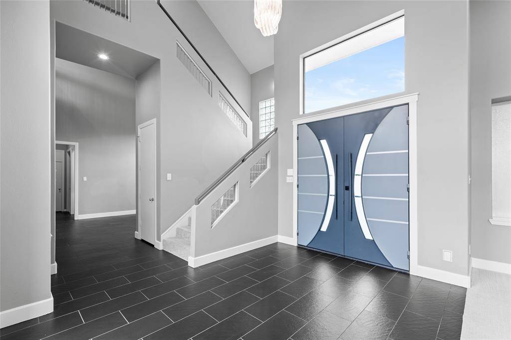 Dallas, TX 75287,4908 Holly Tree Drive