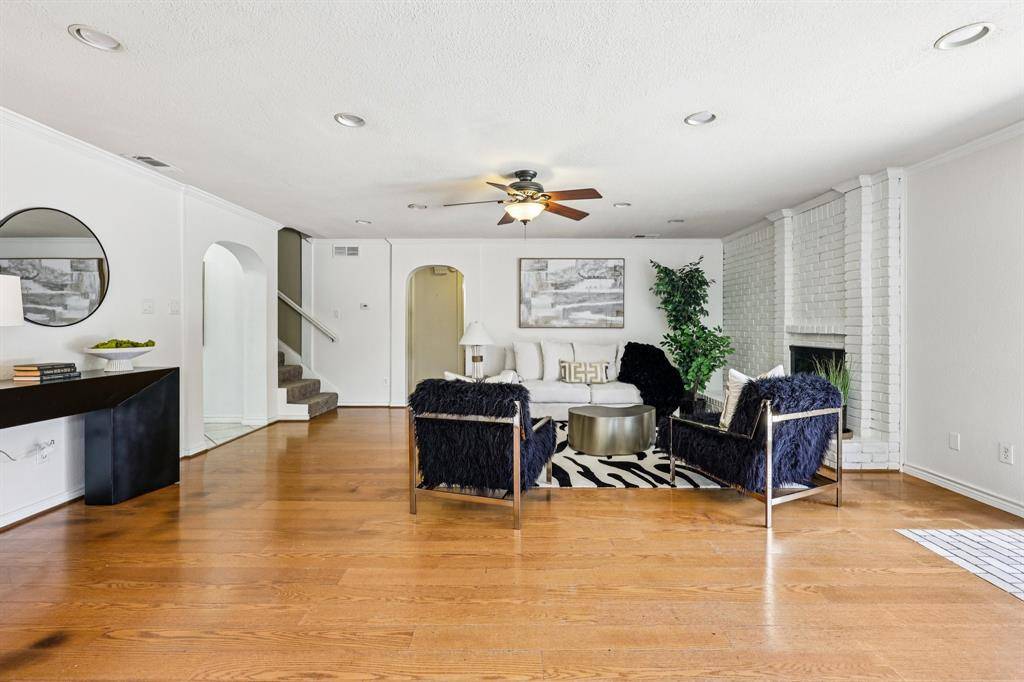 Dallas, TX 75248,6631 Fireflame Drive