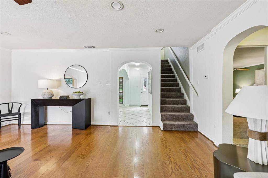 Dallas, TX 75248,6631 Fireflame Drive