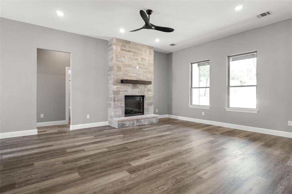 Weatherford, TX 76086,817 E 2nd Street
