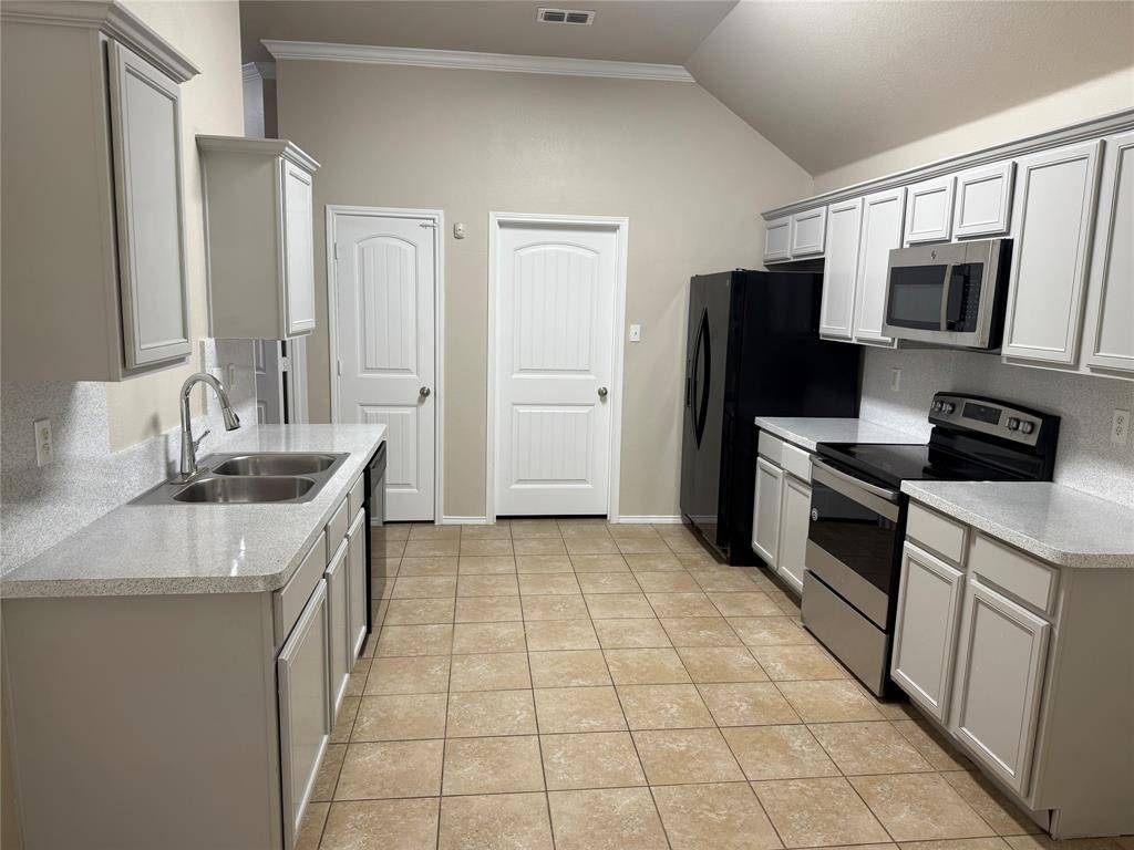 Denton, TX 76209,424 Water Oak