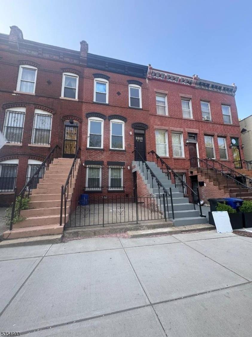804 Grand St, Jersey City, NJ 07304