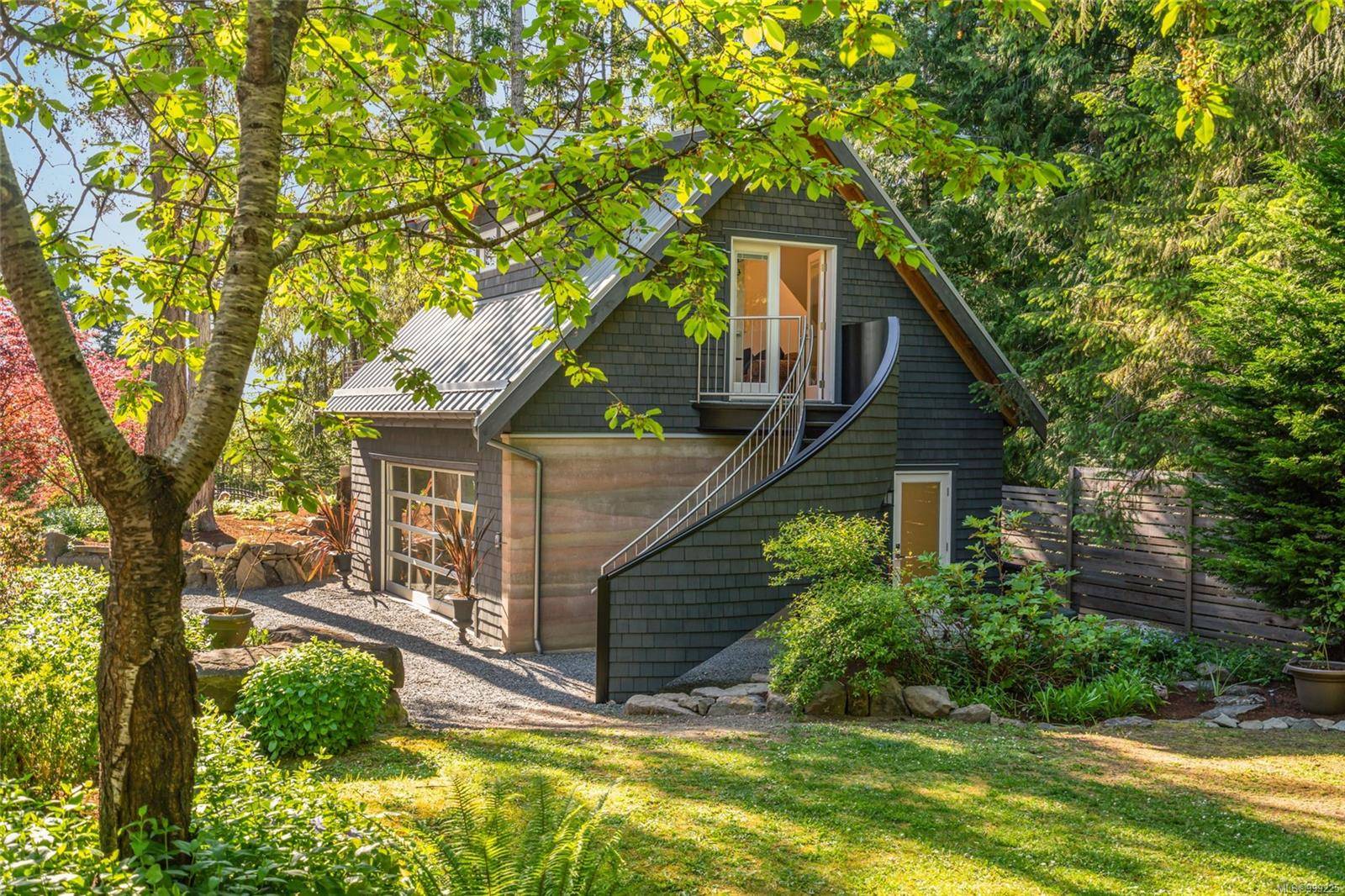 Gabriola Island, BC V0R 1X2,1158 Pat Burns Ave