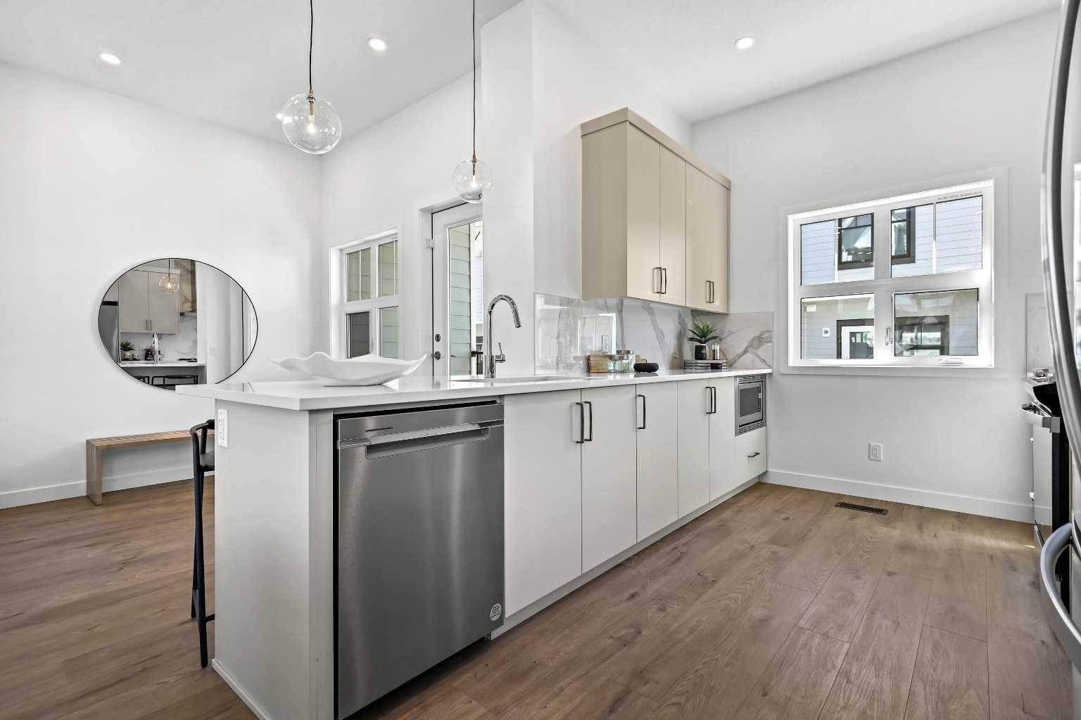 Calgary, AB T3M 3Y3,595 Mahogany RD Southeast #310